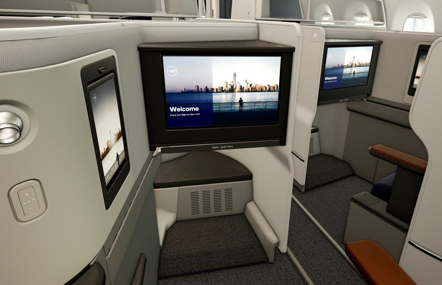 First Class Extra Long Bed - Lufthansa Allegris