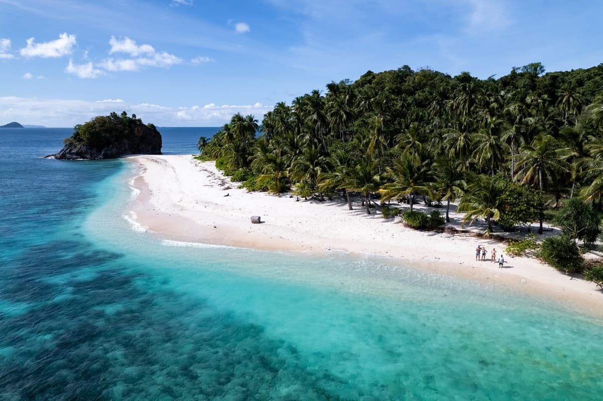Secluded Linapacan Islands.