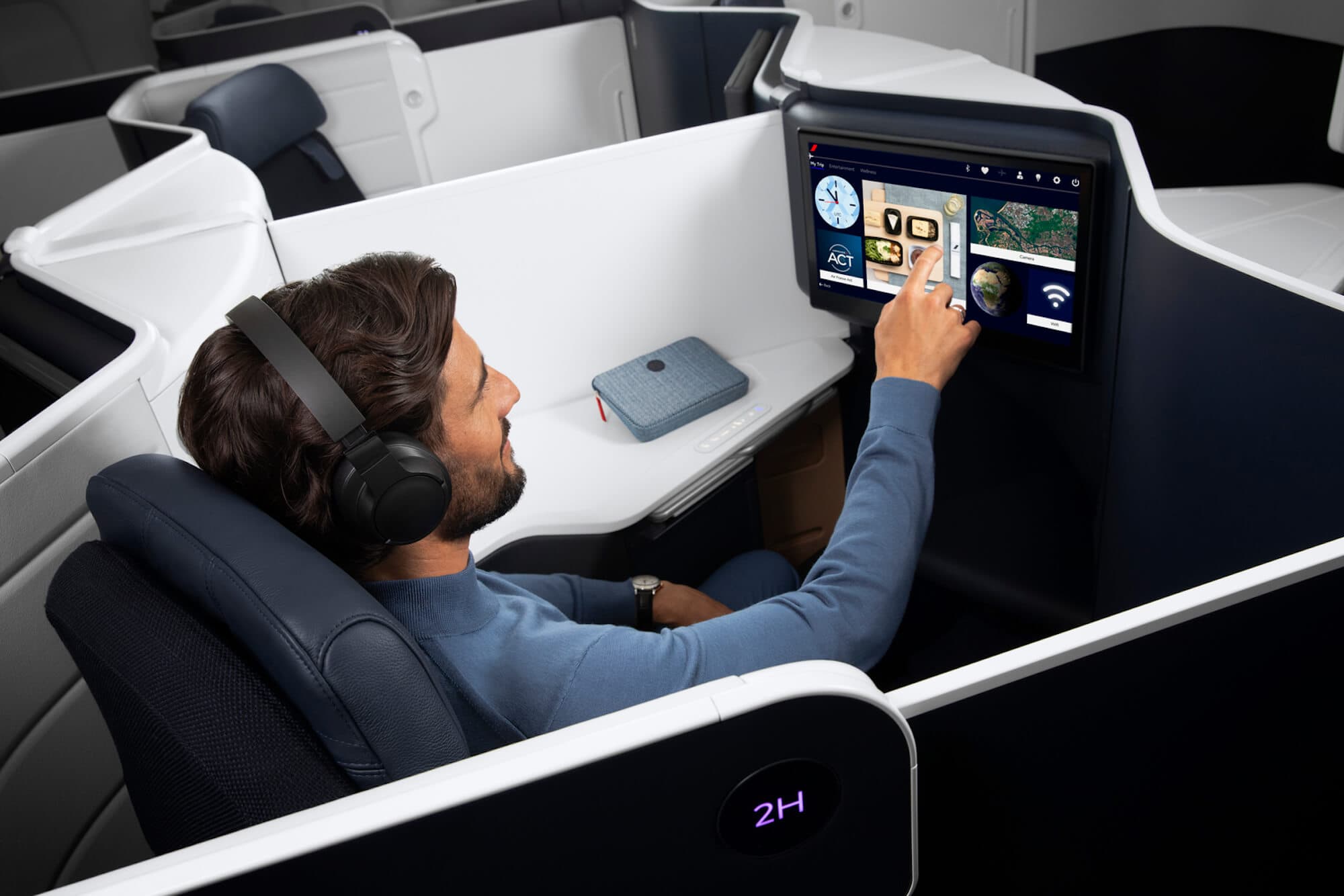 Passengers can enjoy a 17.3-inch 4K screen, noise-reducing headphones, Bluetooth connection, and wireless charger in Air France's new business class cabin. Photo by Air France.