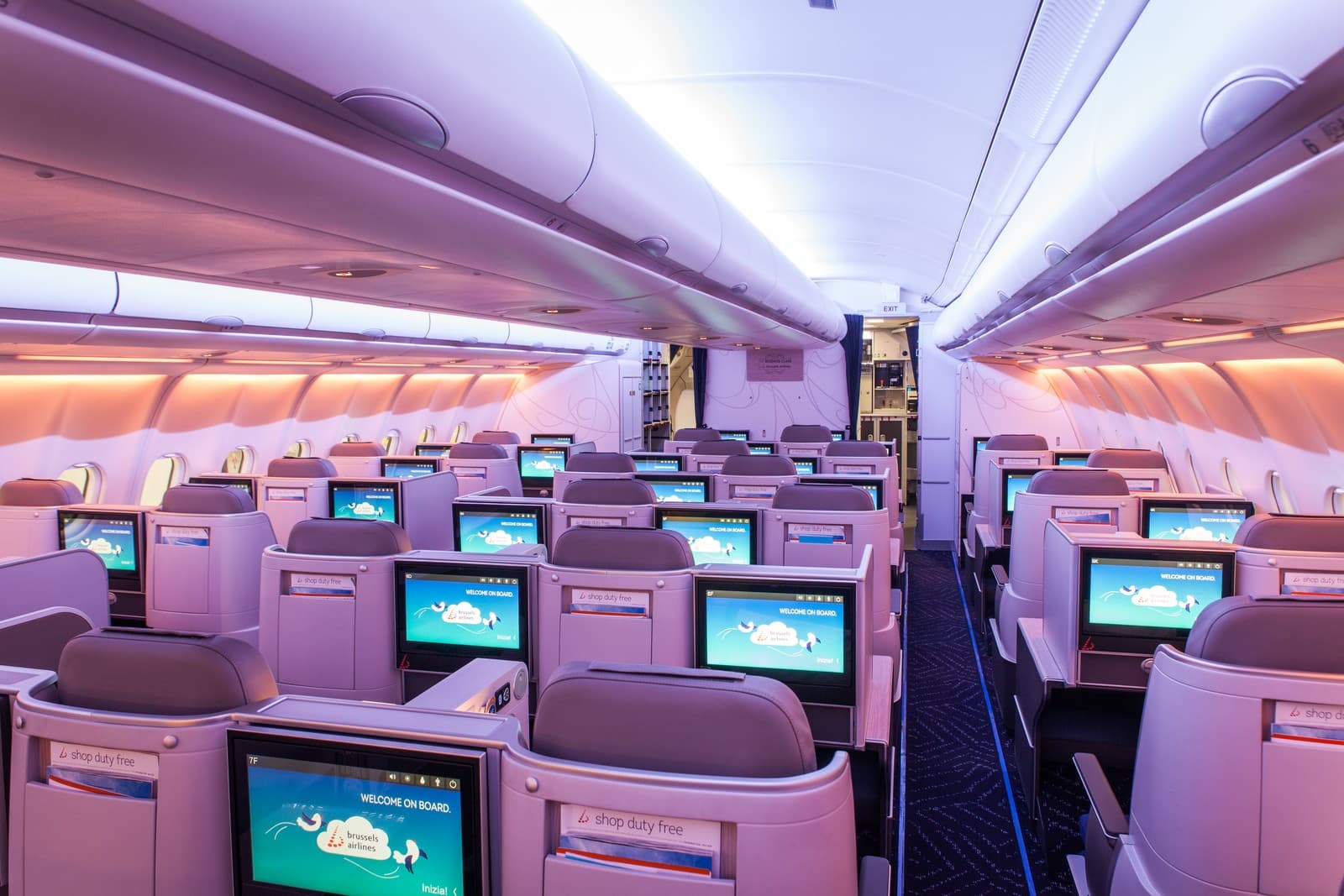 Brussels Airlines business class cabin 1-2-1 configuration. Photo by Brussels Airlines.