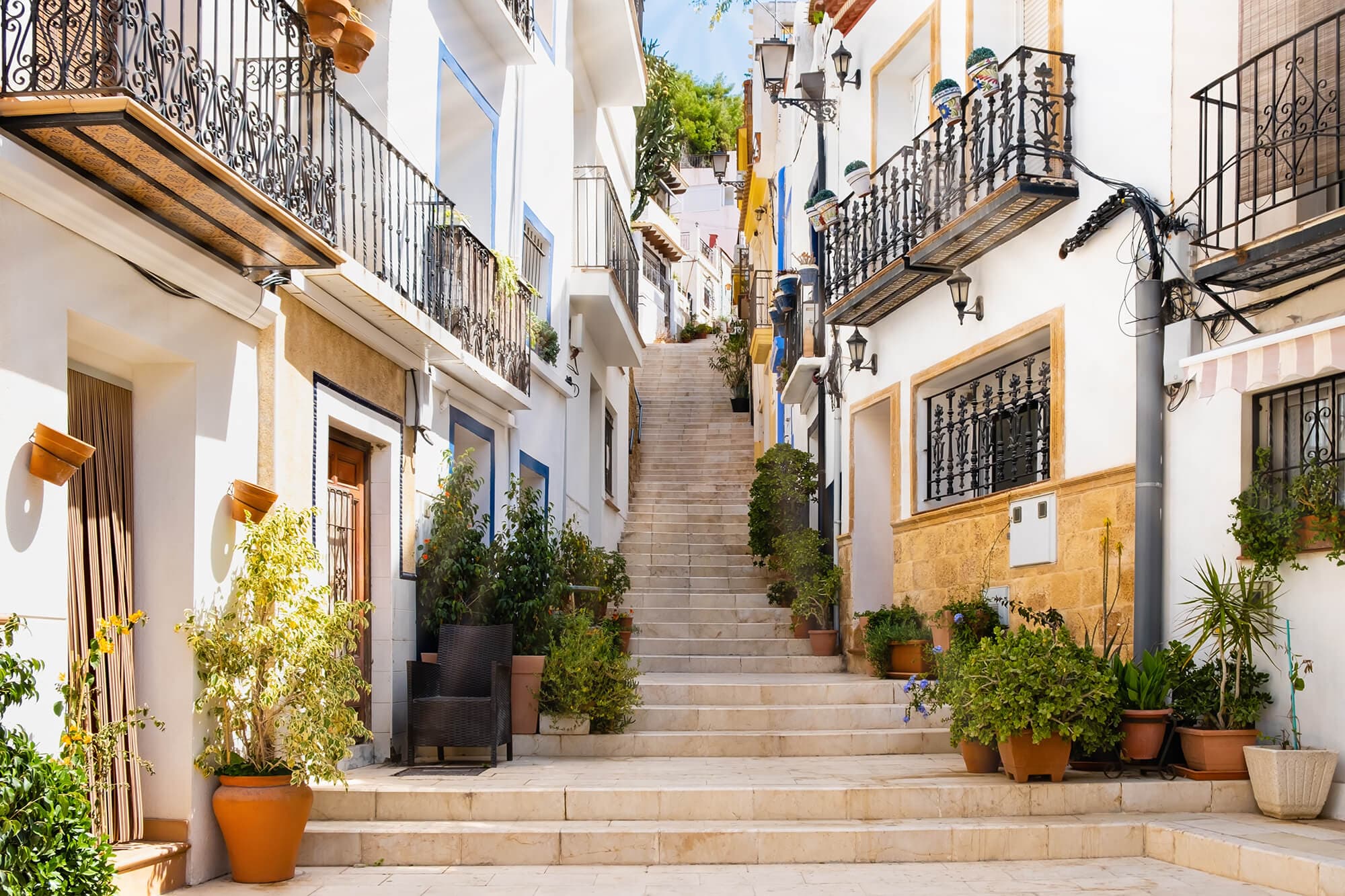 Charm of El Barrio, the ancient neighborhood nestled in Alicante's old town.