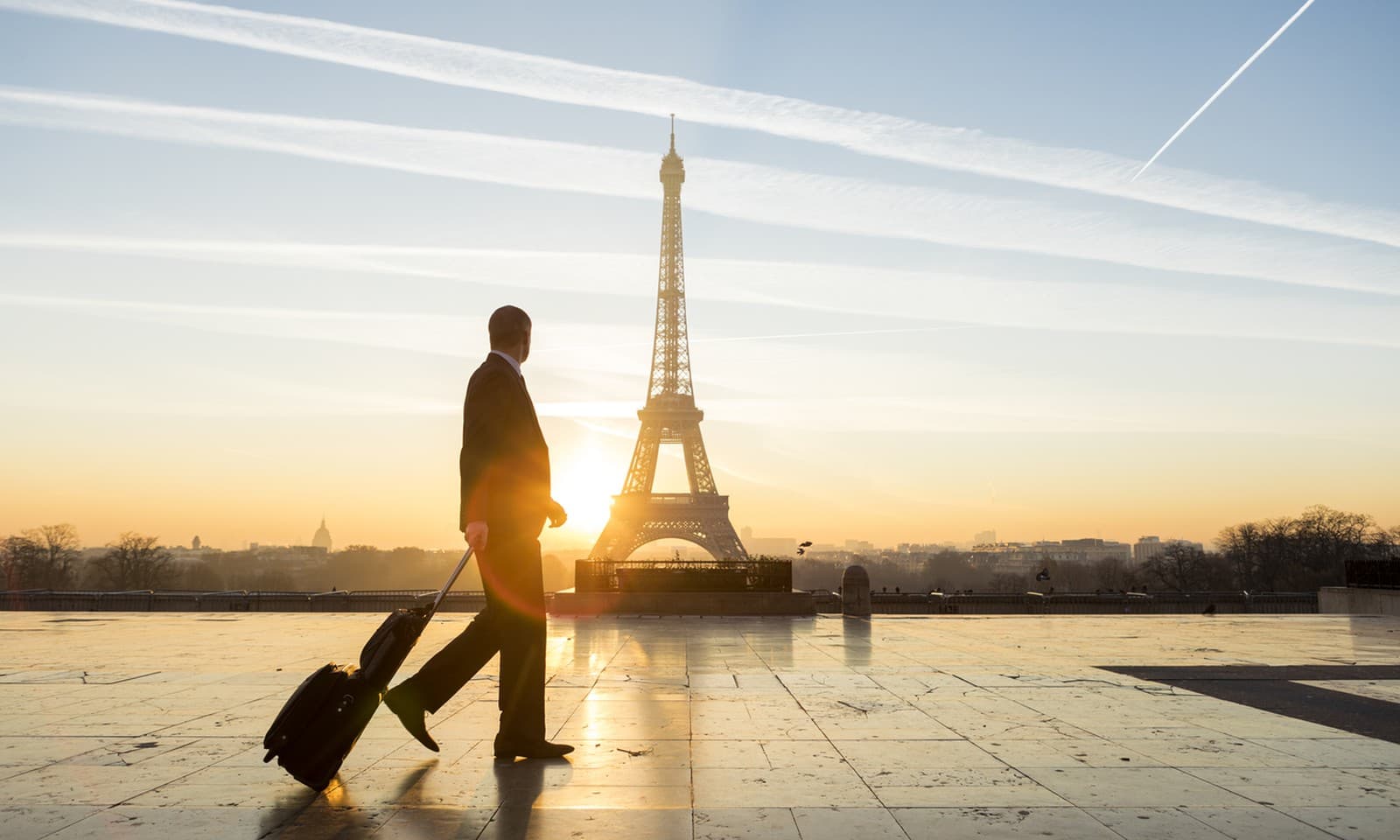 5 tips for finding the best business class flight deals (that actually work)