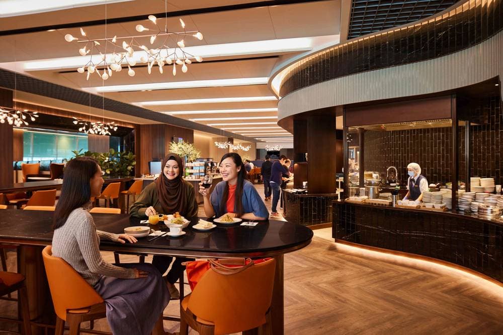 Singapore Airlines SilverKris Business Class lounge at Changi Airport Terminal 3