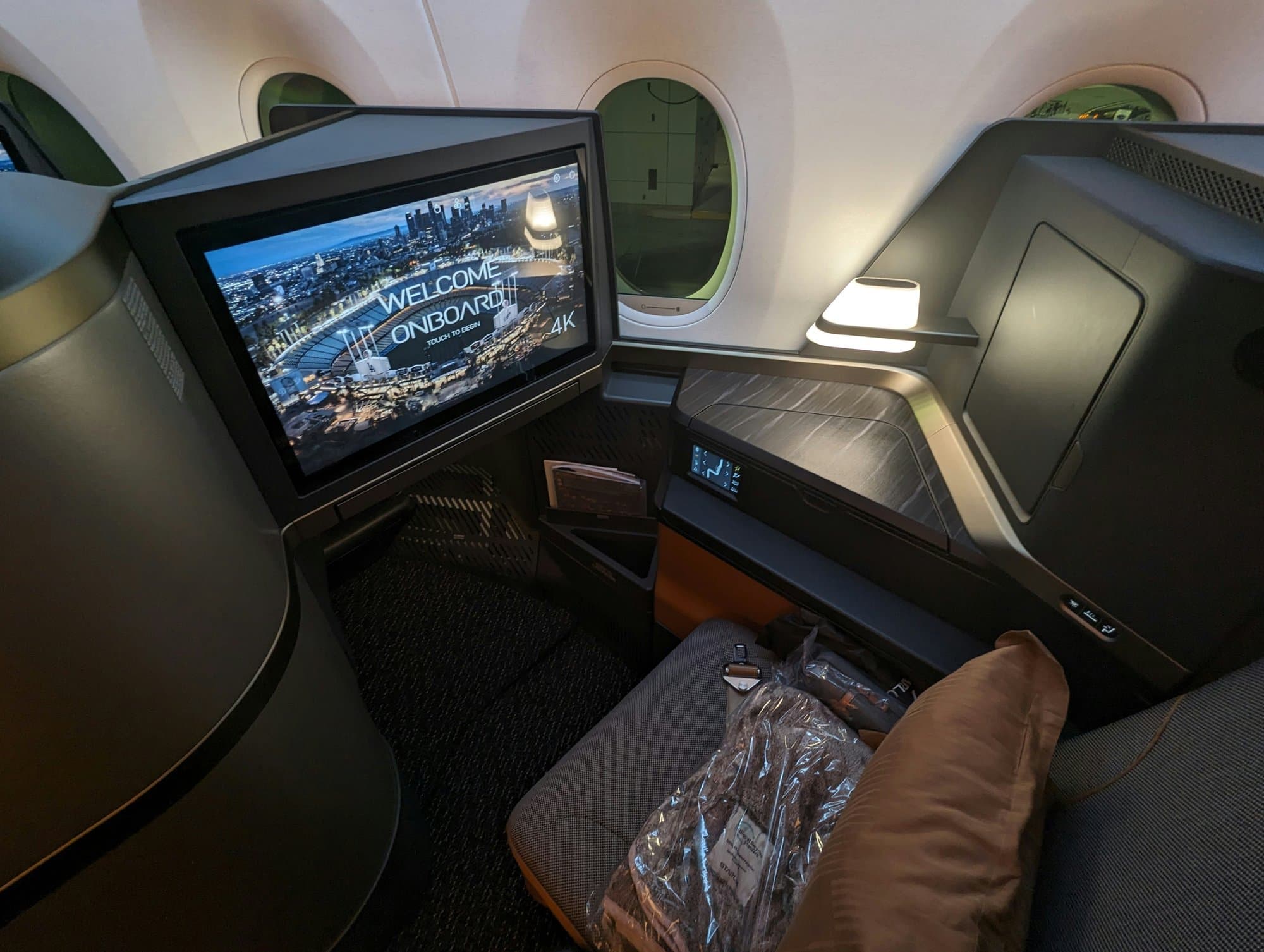 Starlux Airlines Business Class Seats on Airbus A350