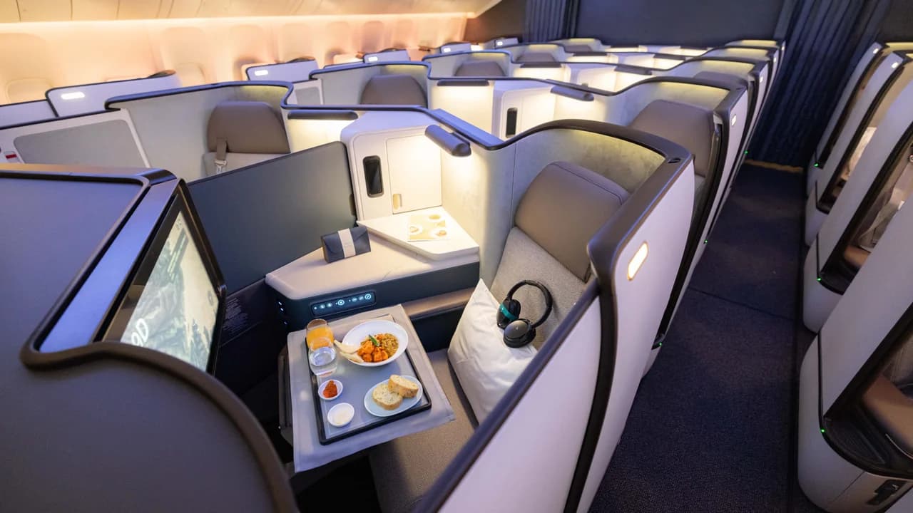 Every seat in a 1-2-1 cabin has direct aisle access. The configuration matters as much as the fare class.