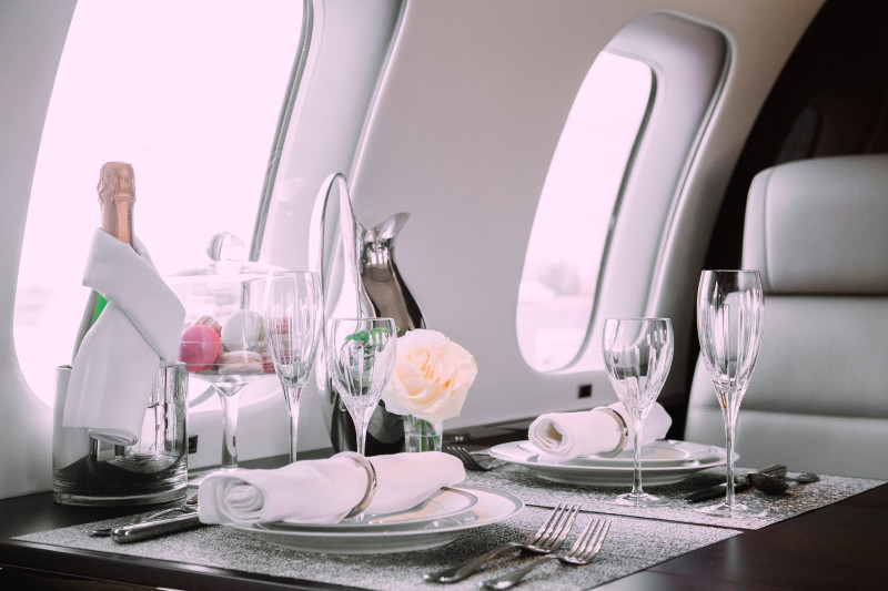 How to Fly Business Class for Less - Blog - CEOFLIGHTS | Best Business ...