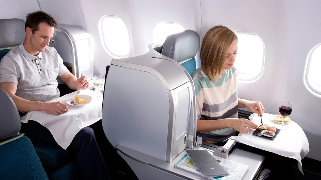 Aer Lingus business class dining