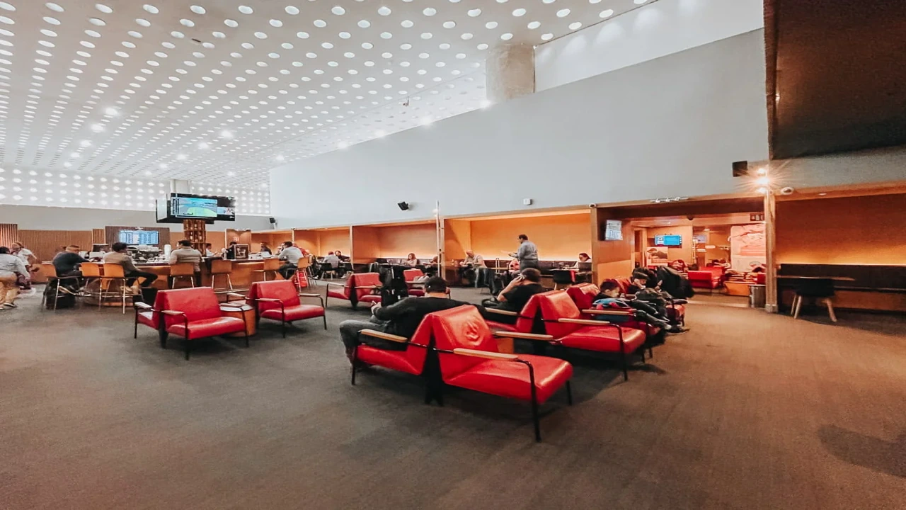 Aeroméxico business class lounge