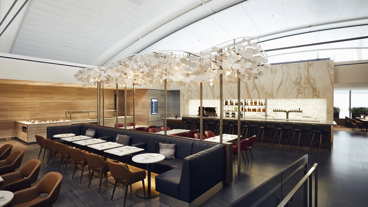Air Canada business class lounge