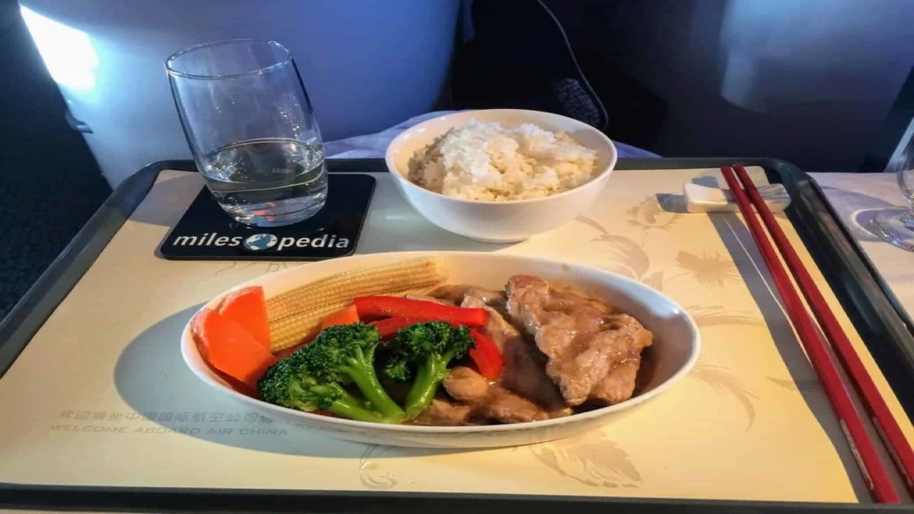 Air China business class dining