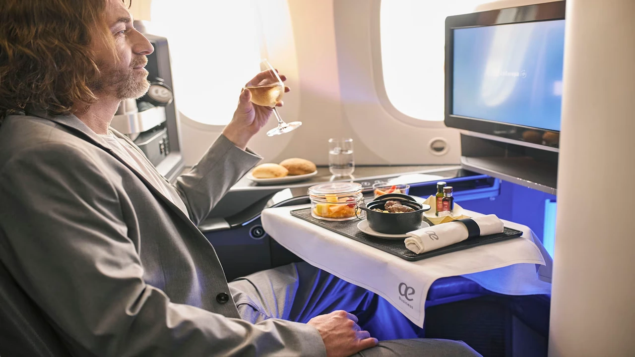 Air Europa business class dining