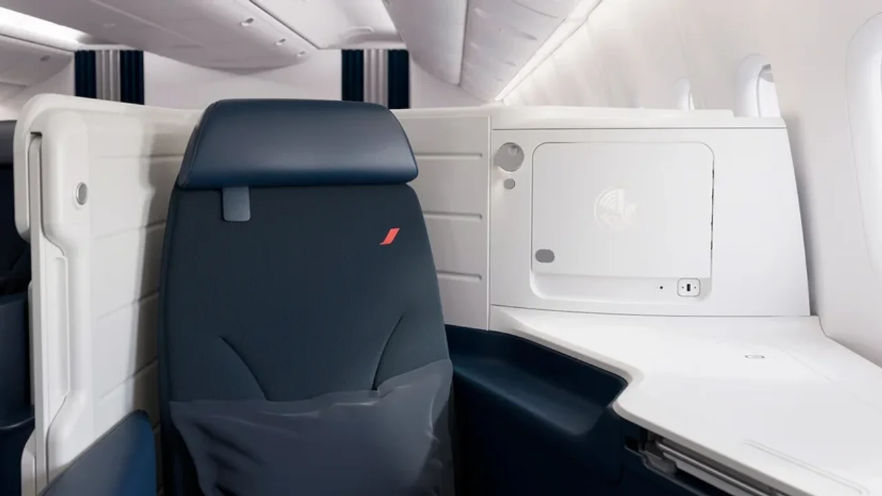 Air France vs British Airways business class cabin detail