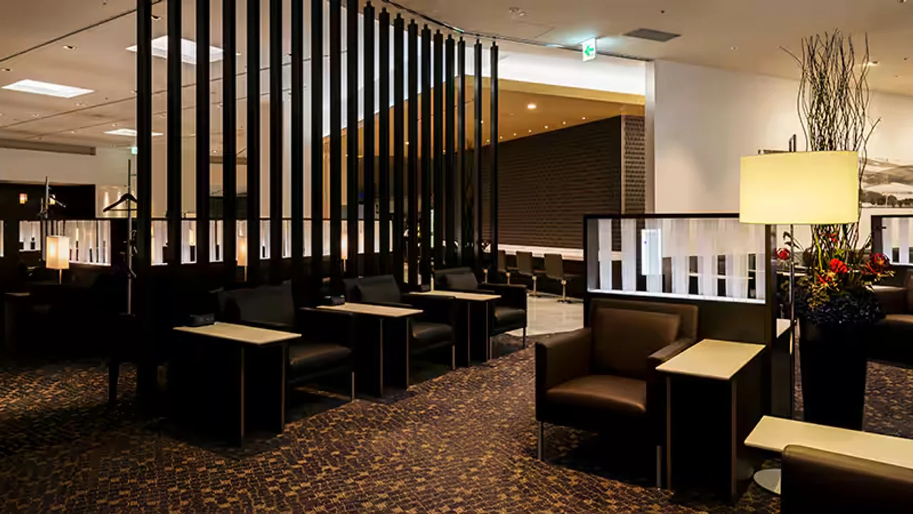 ANA (All Nippon Airways) business class lounge