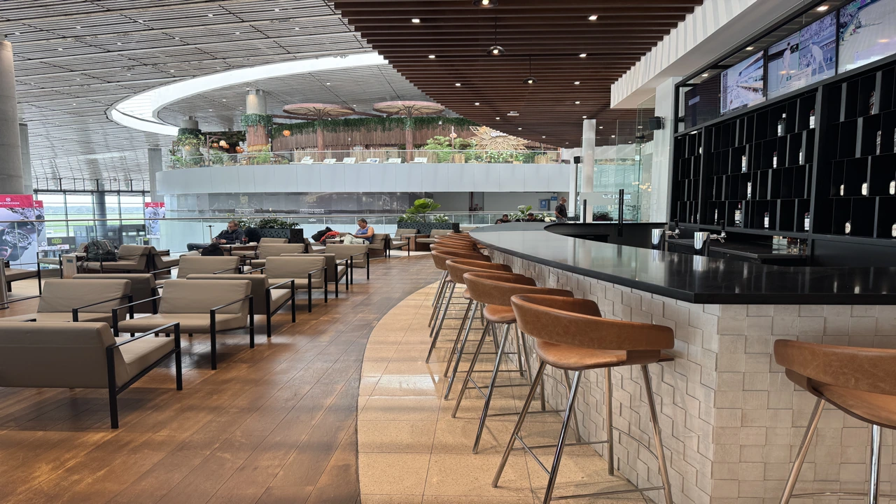 Copa Airlines business class lounge