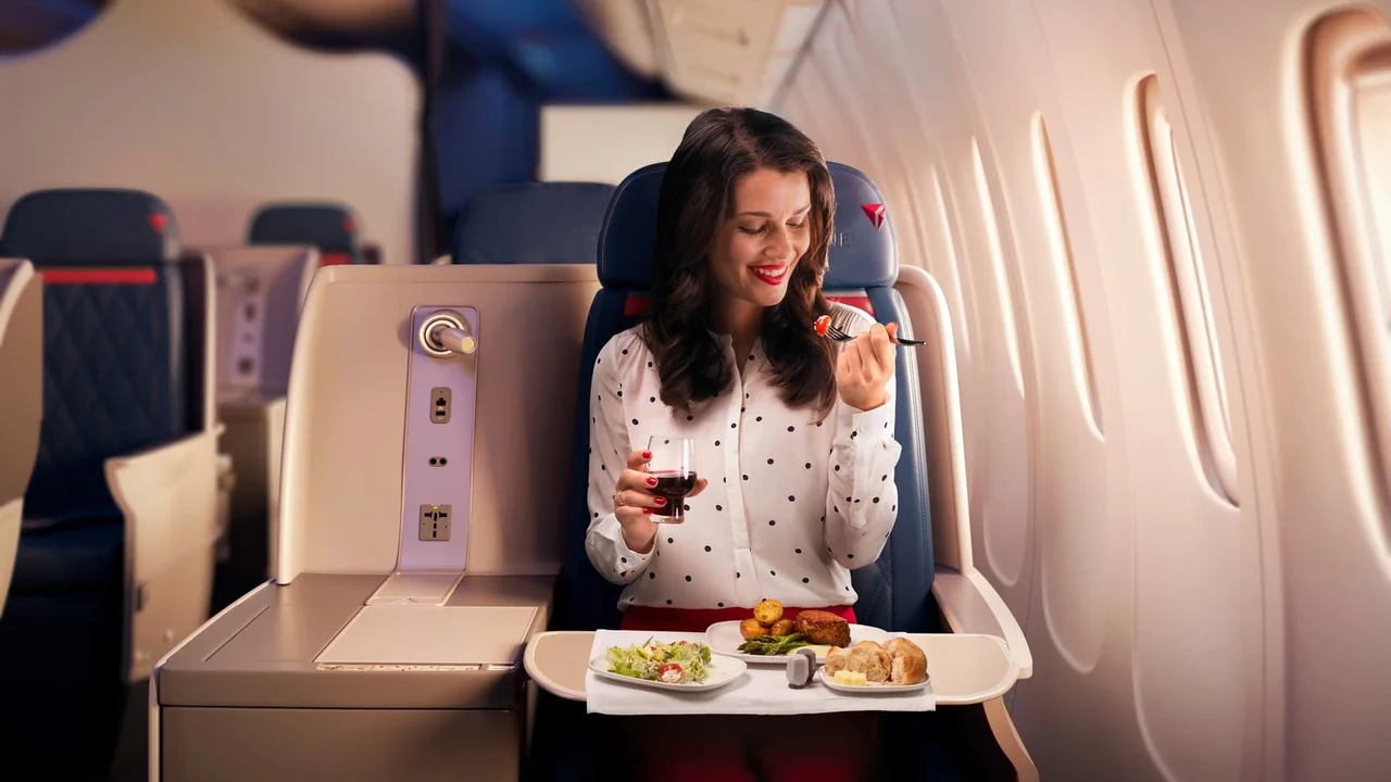 Delta Air Lines business class dining