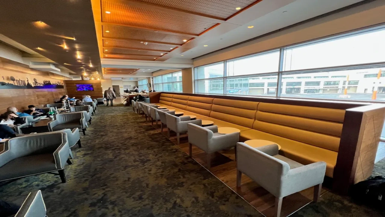 El Al Israel Airlines business class lounge