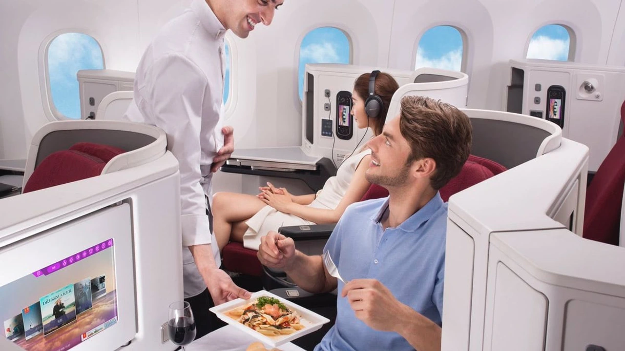 Hainan Airlines business class dining