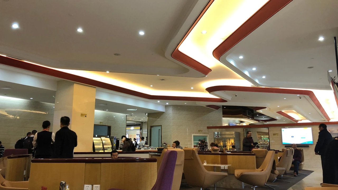 Hainan Airlines business class lounge