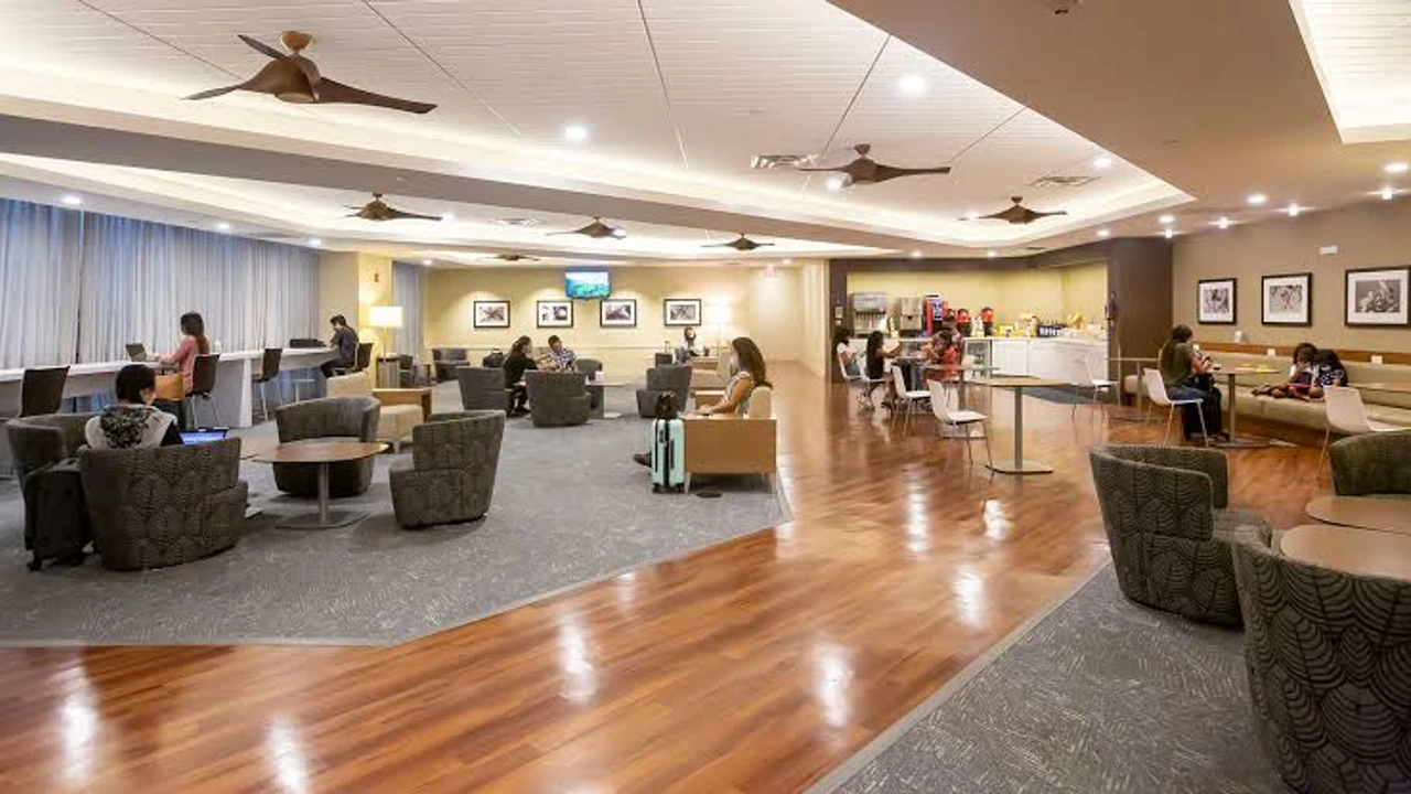 Hawaiian Airlines business class lounge