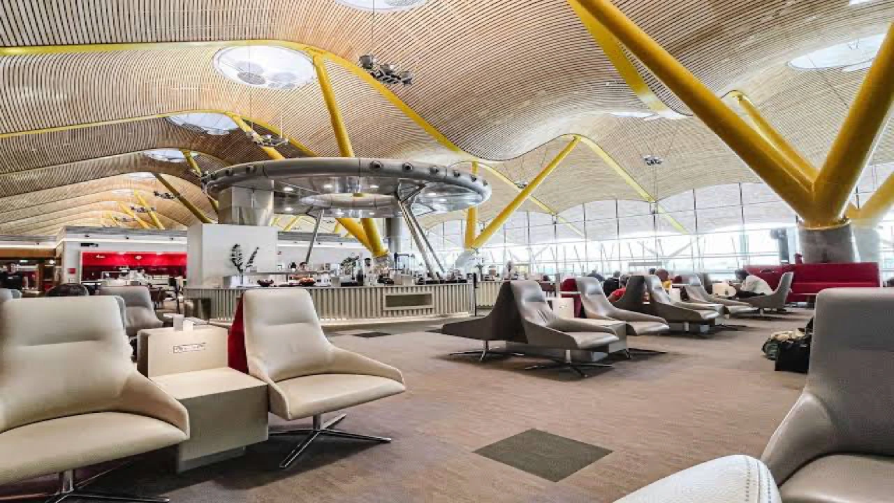Iberia business class lounge