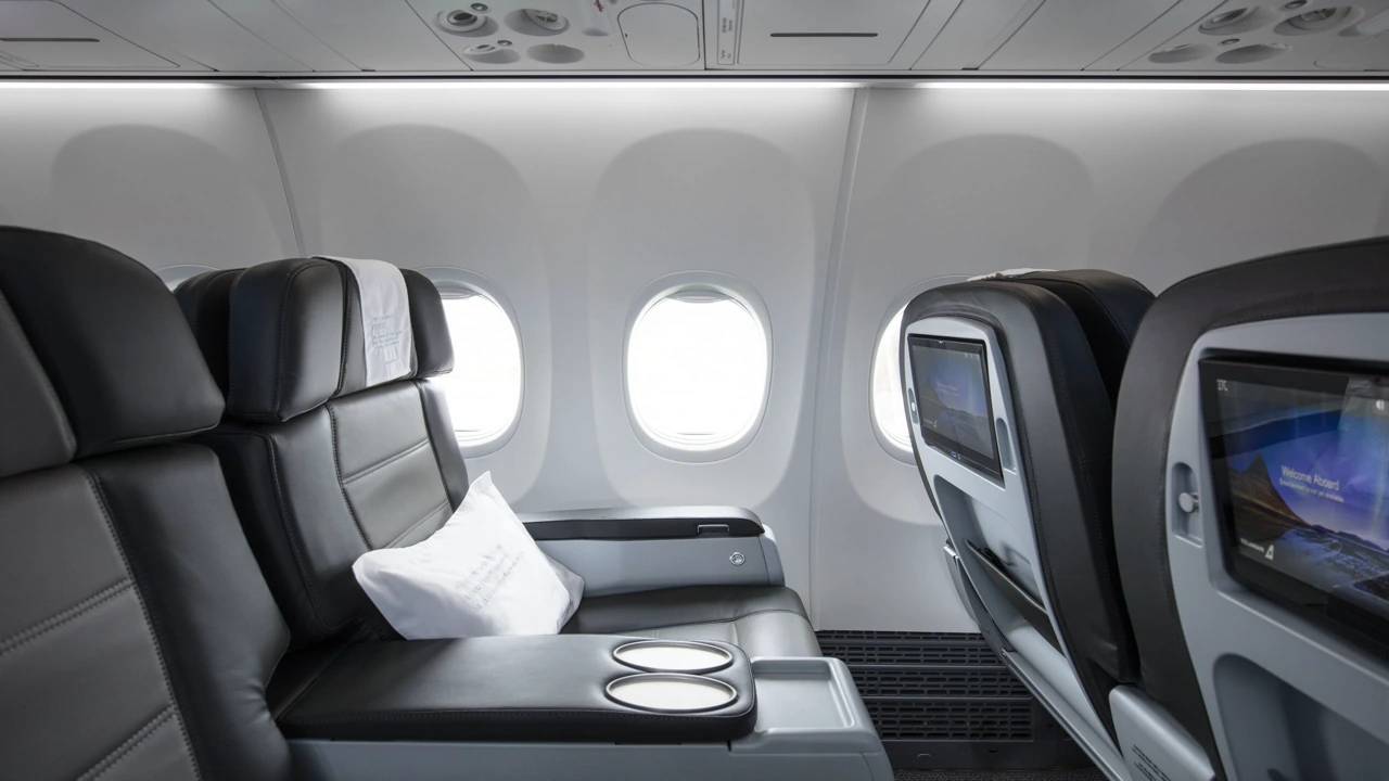Icelandair business class seat