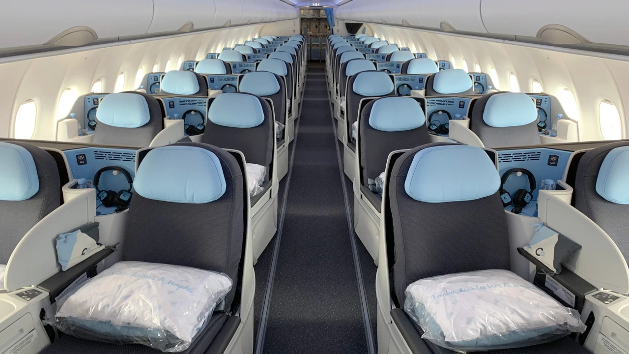 La Compagnie business class seat