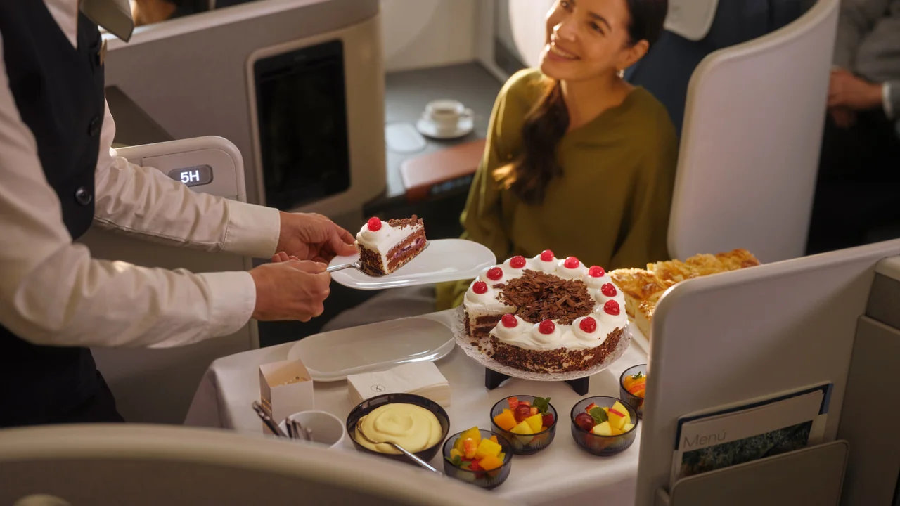 Lufthansa business class dining