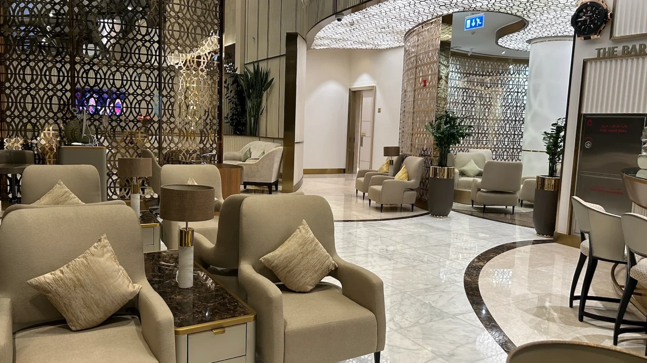 Oman Air business class lounge