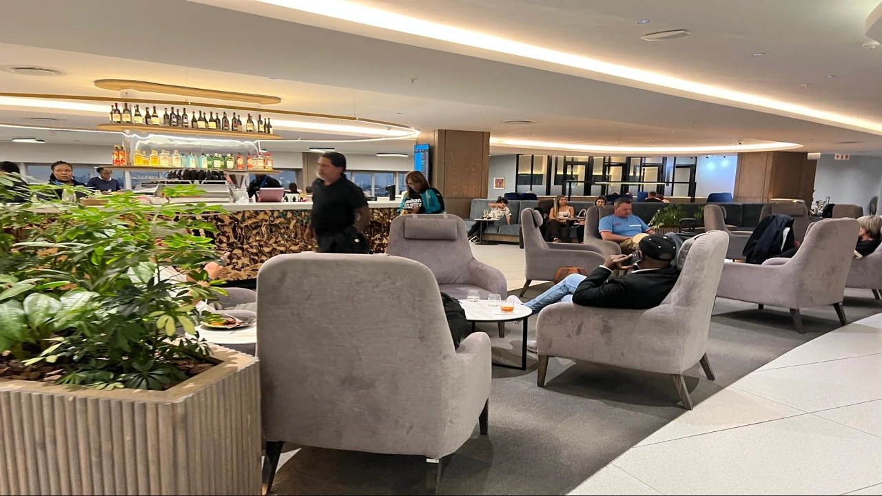 South African Airways business class lounge