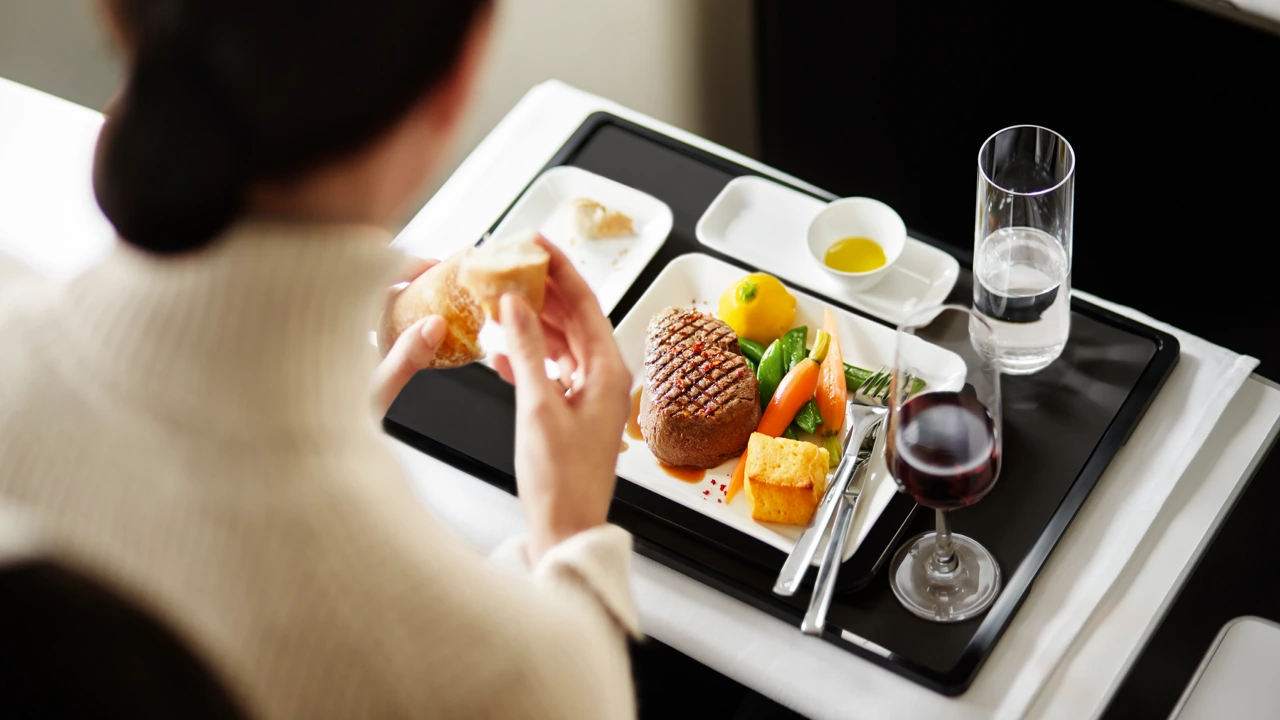 SWISS business class dining