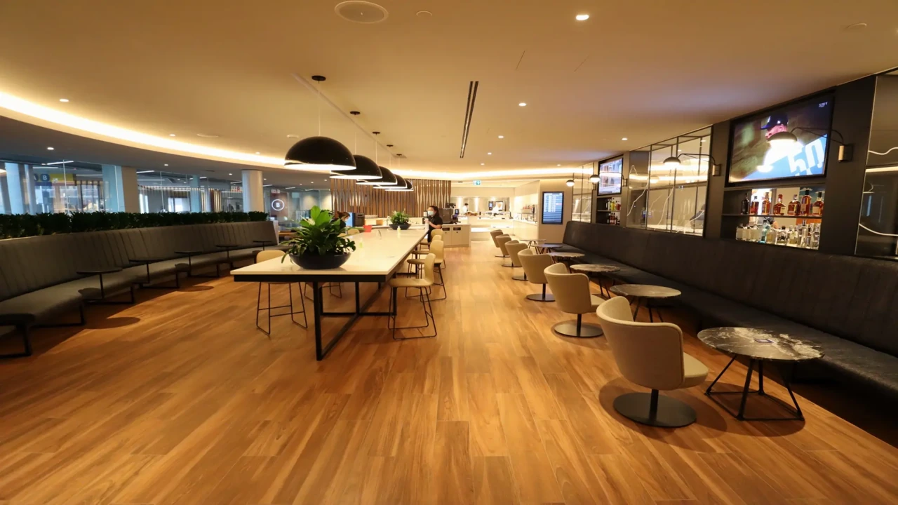 WestJet business class lounge